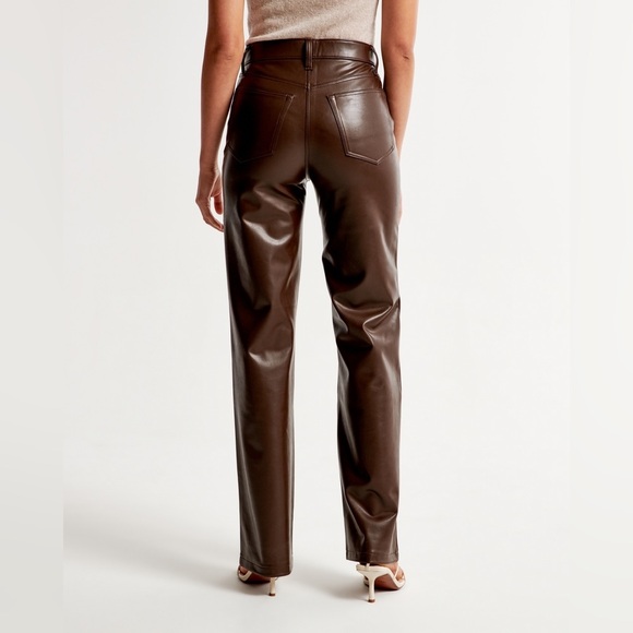 Abercrombie and Fitch Vegan Leather 90s Straight Ultra High Rise Pant - Size 6 - Picture 6 of 11